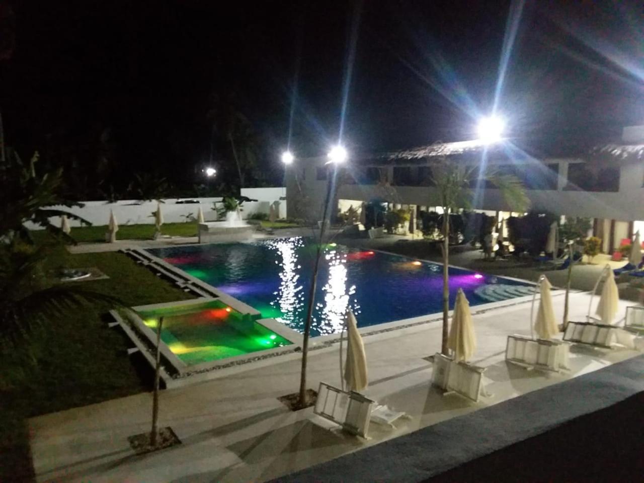 Oasi Encantada - Beach Resort Barahona Luaran gambar