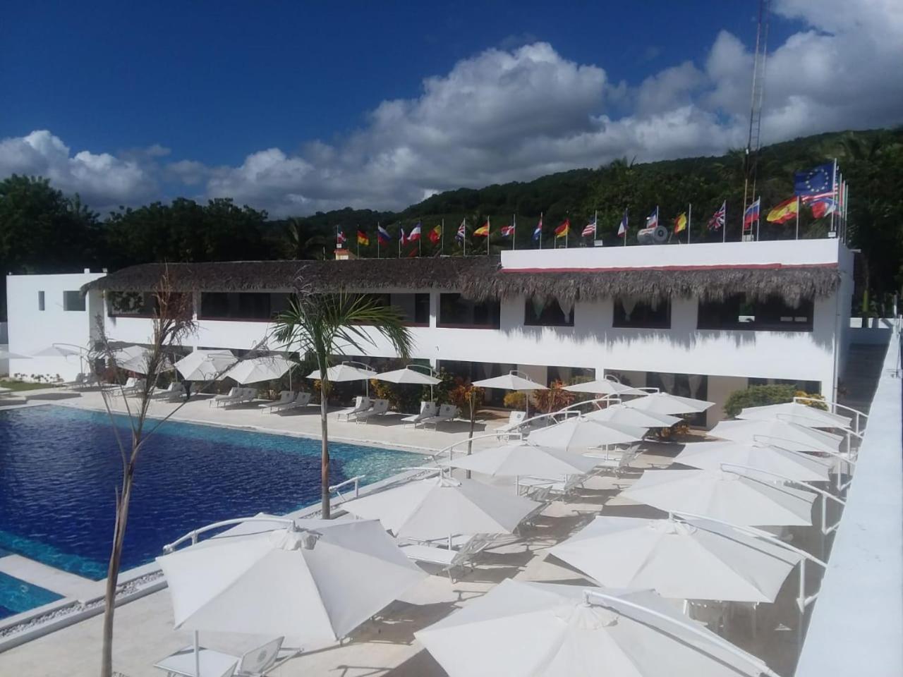 Oasi Encantada - Beach Resort Barahona Luaran gambar