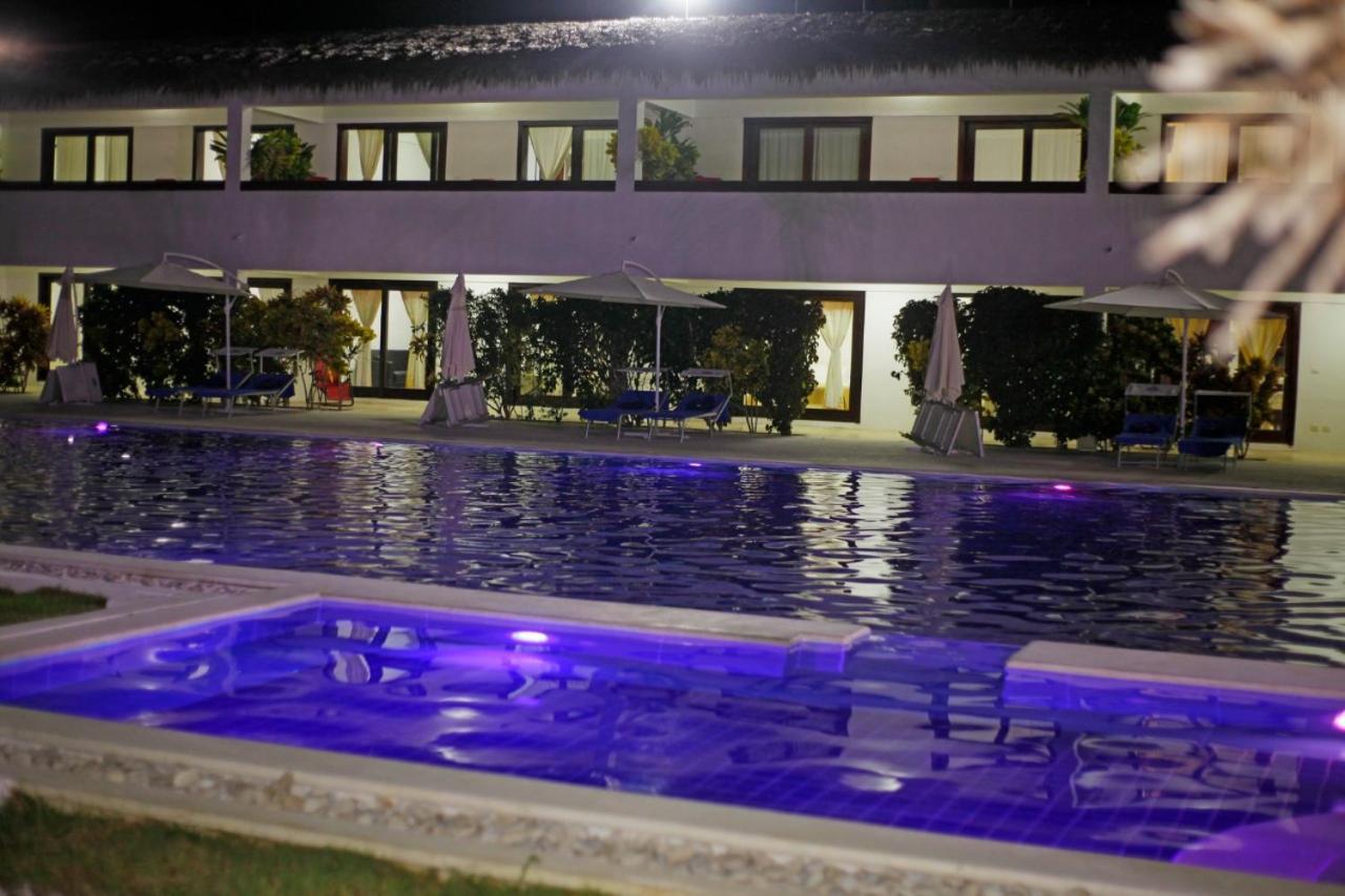 Oasi Encantada - Beach Resort Barahona Luaran gambar
