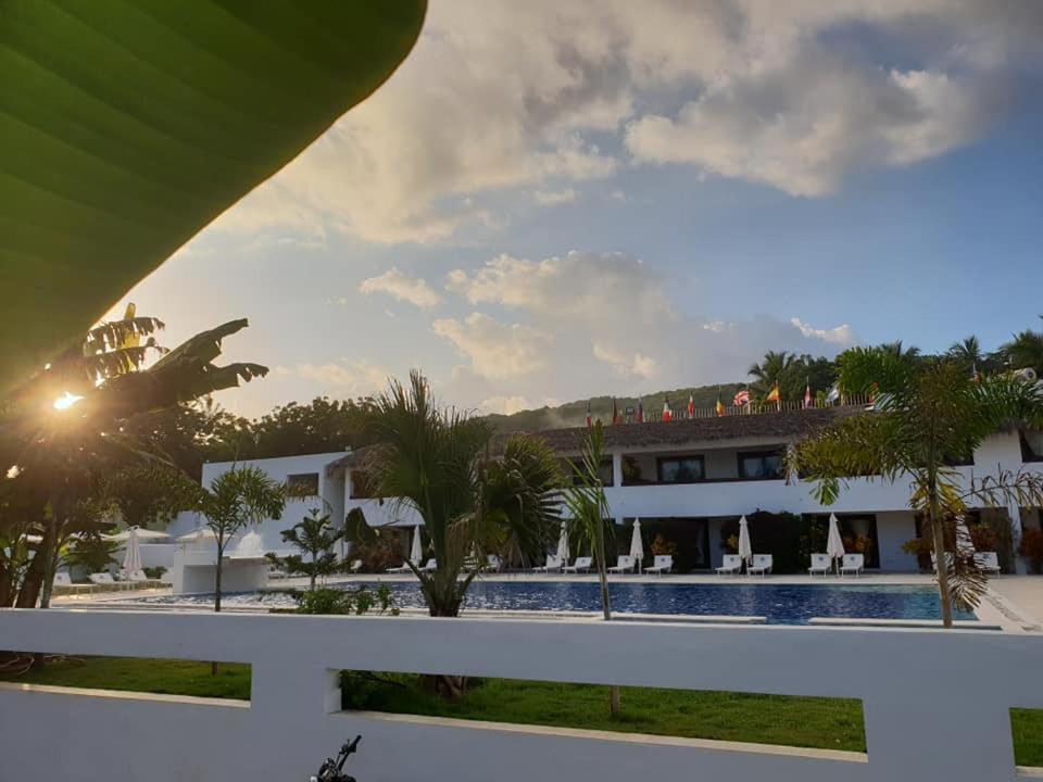 Oasi Encantada - Beach Resort Barahona Luaran gambar