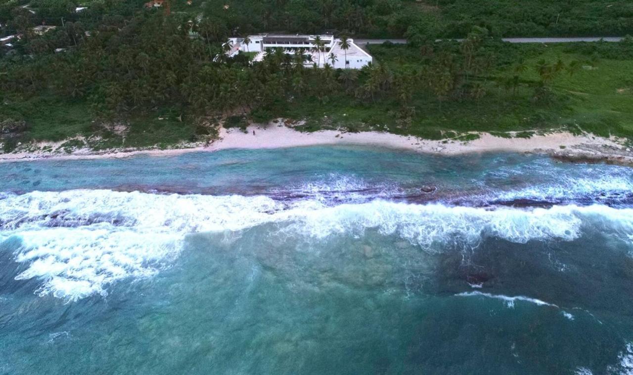 Oasi Encantada - Beach Resort Barahona Luaran gambar