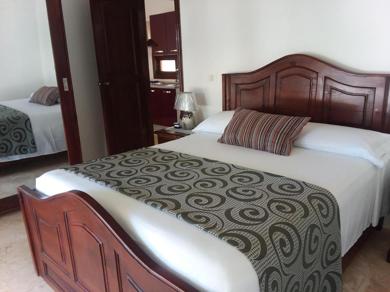 Oasi Encantada - Beach Resort Barahona Luaran gambar