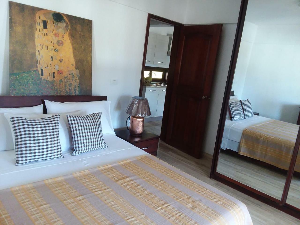 Oasi Encantada - Beach Resort Barahona Luaran gambar